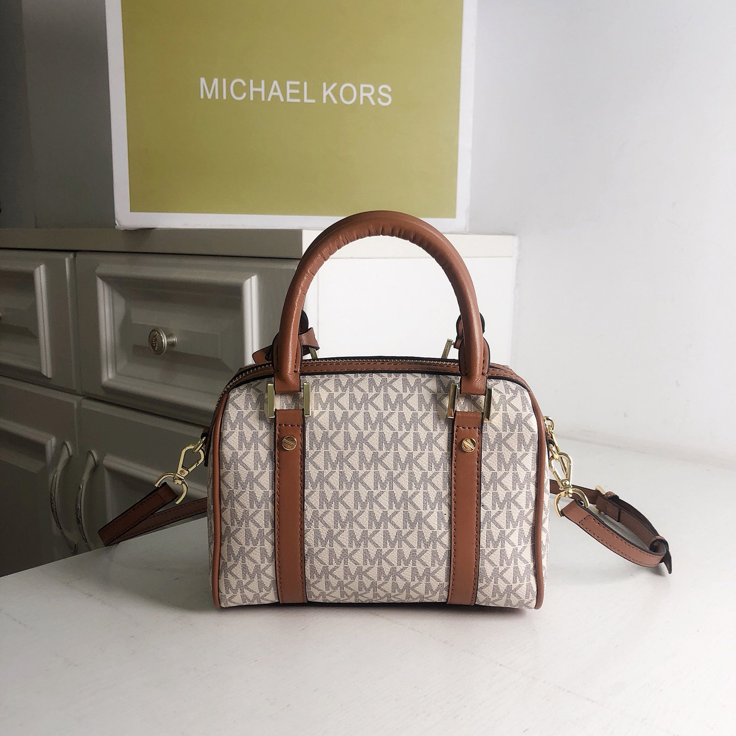 ใหม่ไมเคิล คอร์กระเป๋าถือดีไซน - Women Bags Dkny บทวิจารณ์และราคา