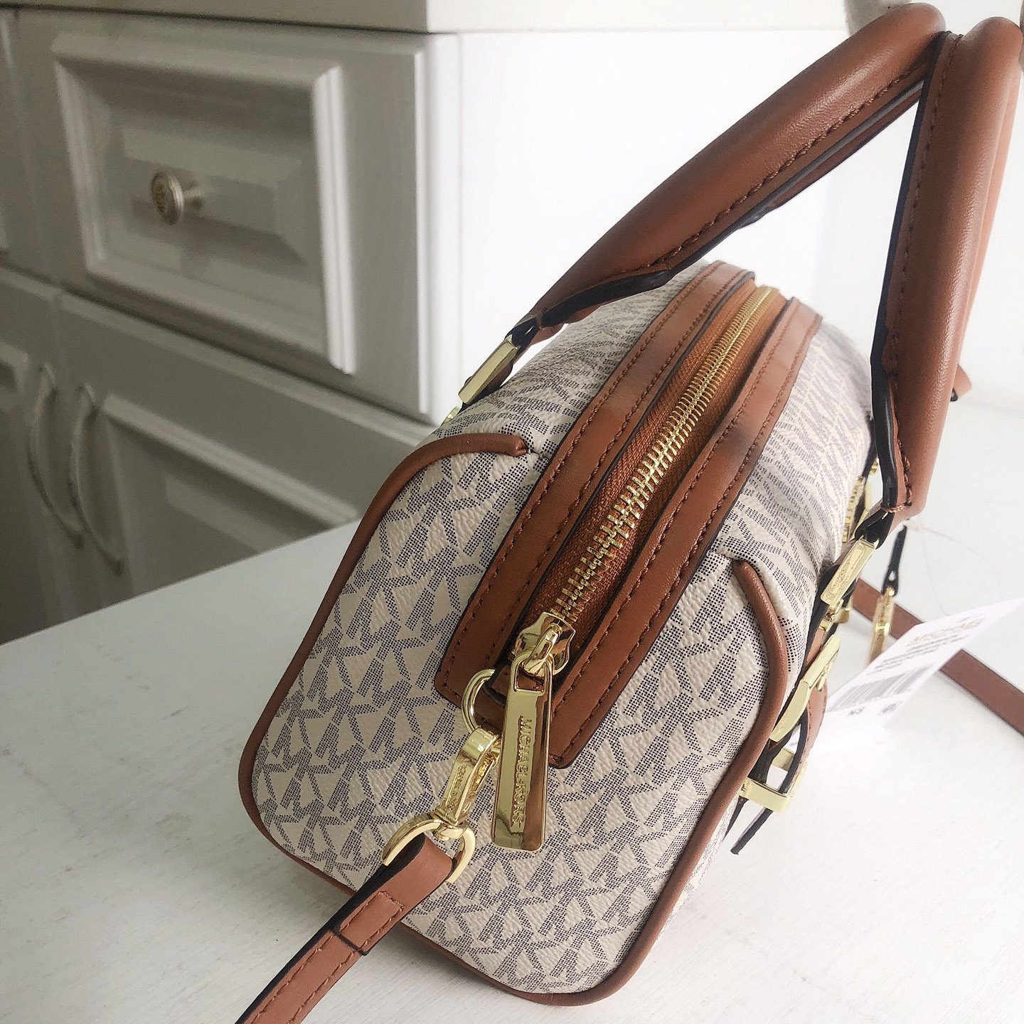 ใหม่ไมเคิล คอร์กระเป๋าถือดีไซน - Women Bags Dkny บทวิจารณ์และราคา