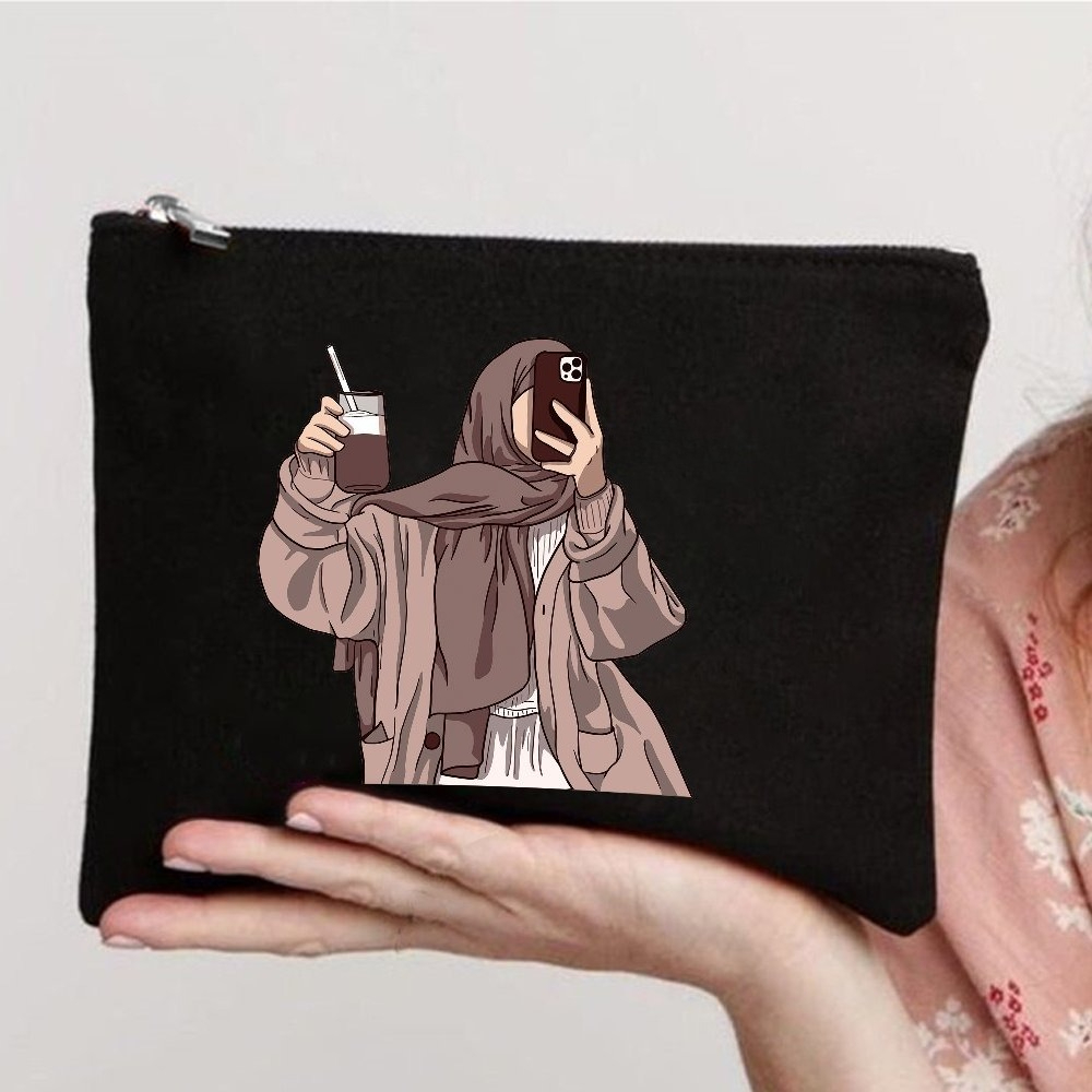 กระเป๋าเครื่องสำอางสำหรับผู้หญ - Women Bags For Eid บทวิจารณ์และราคา