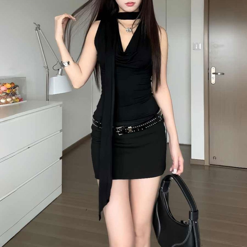 เดรสสั้นคอวีแบบผูกโบว์สไตล์อเม - Women X Bags บทวิจารณ์และราคา