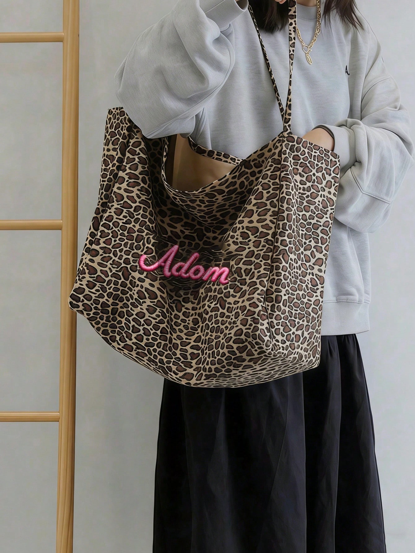 กระเป๋าโท้ทลายเสือดาวแบบกำหนดเ - Women Bags Name บทวิจารณ์และราคา
